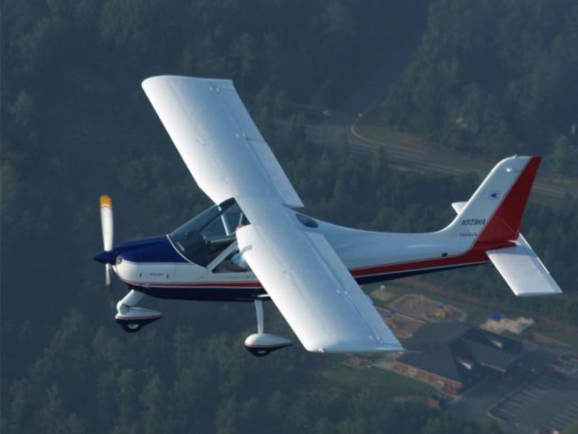 Lidojums ar lidmašīnu virs Rīgas (3 pers., 30min)