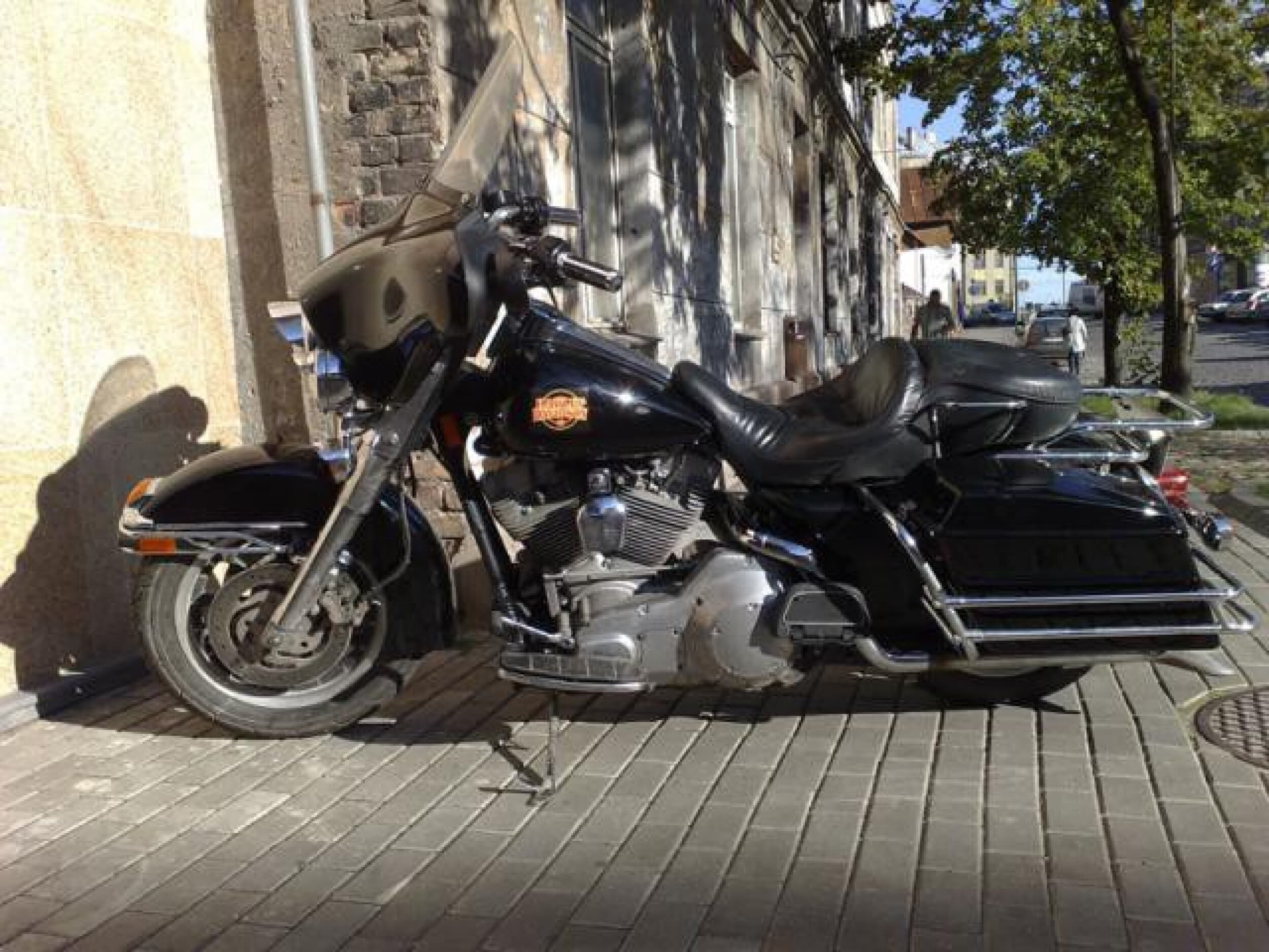 Izbrauciens ar Harley-Davidson motociklu baikera vadībā (1 pers., 15-20min, Rīga)
