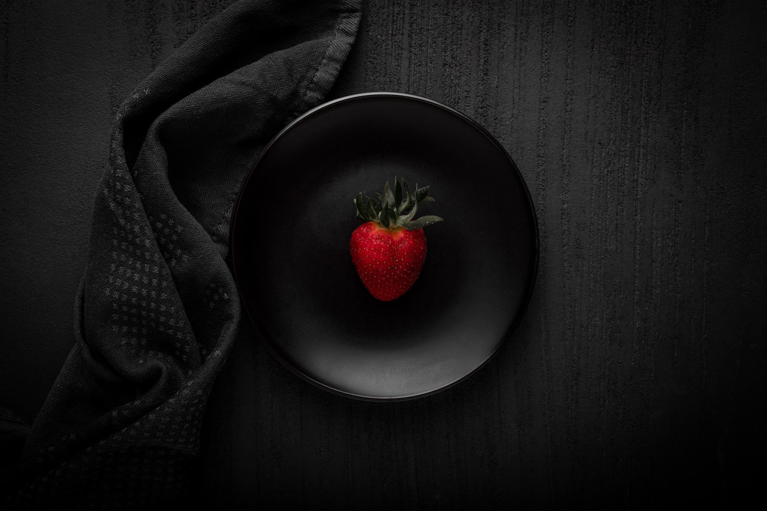Dine in the Dark – Ужин в темноте и бокал вина для одного
