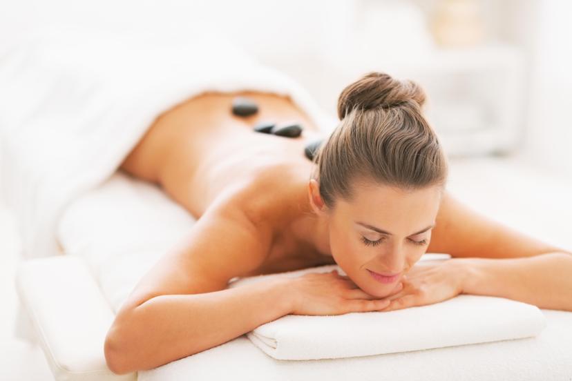 Karsto lavas akmeņu un pusdārgakmeņu masāža ķermenim un sejai