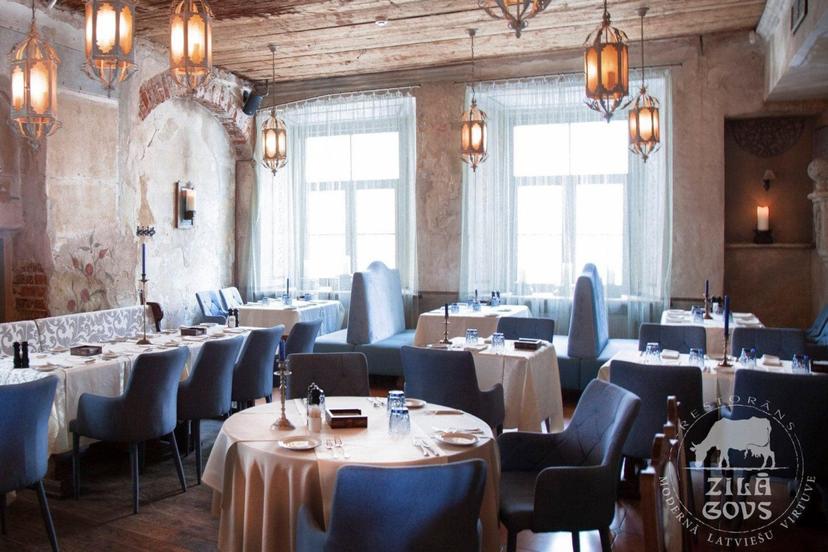 Restorāna Zilā Govs apmeklējums Vecrīgā 