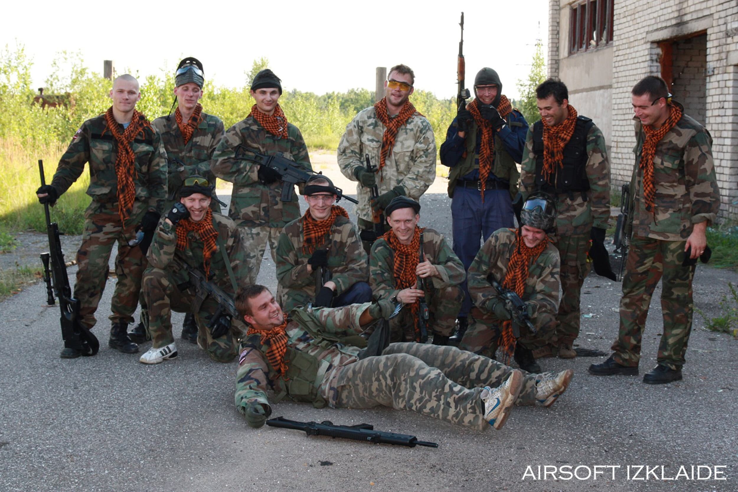 Airsoft militārā izklaide divām personām | Davanu Serviss