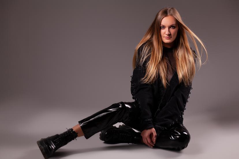 Individuāla studijas fotosesija ar stilisti