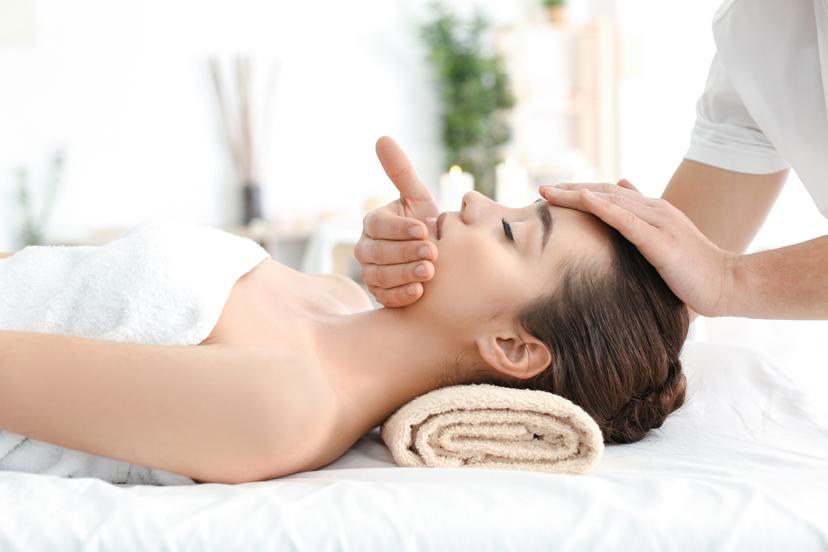 Sejas un Kakla manuālā korekcija - Dziļā sejas audu masāža