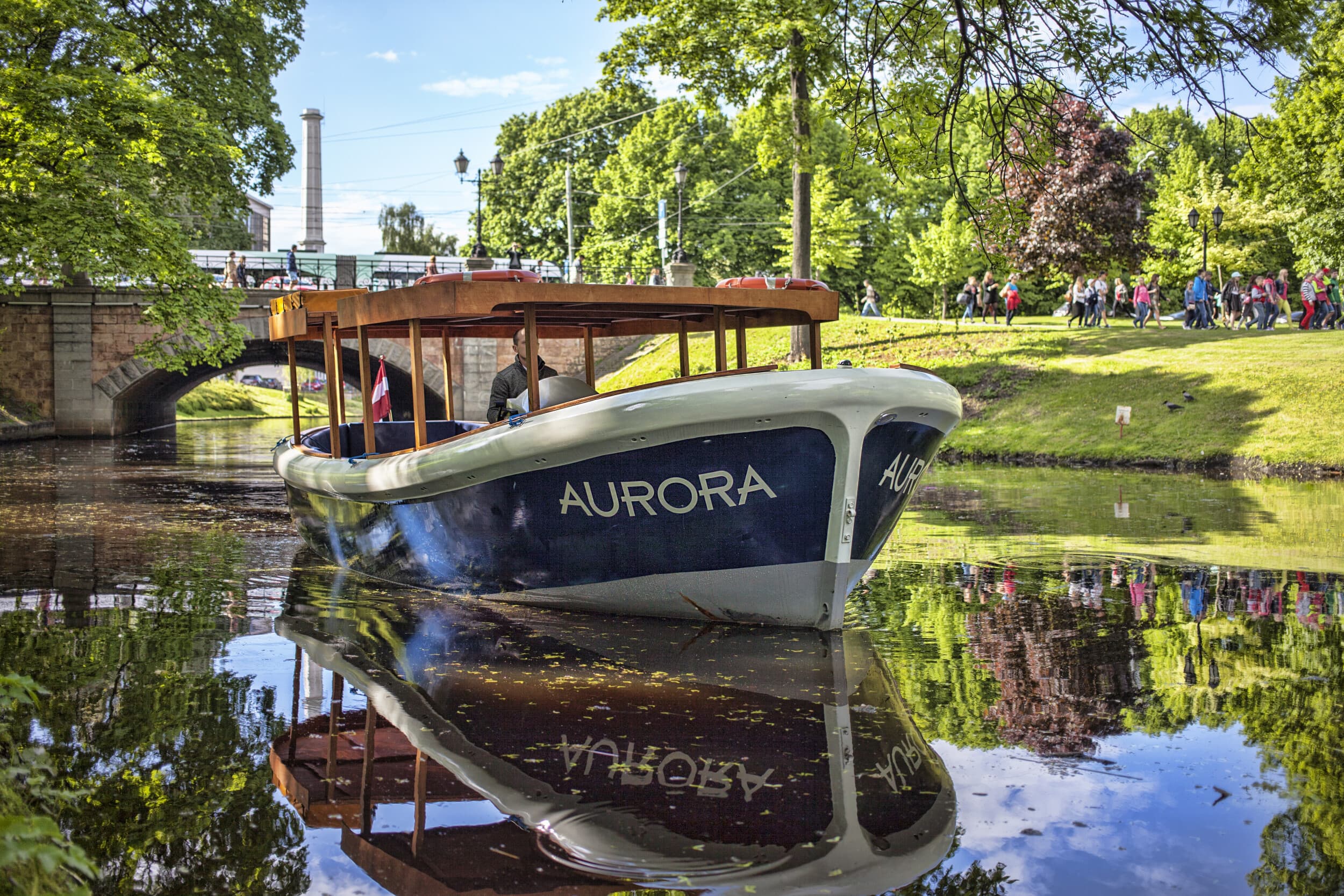 Vecpilsētas panorāmas reiss ar kanāla kuģīti diviem