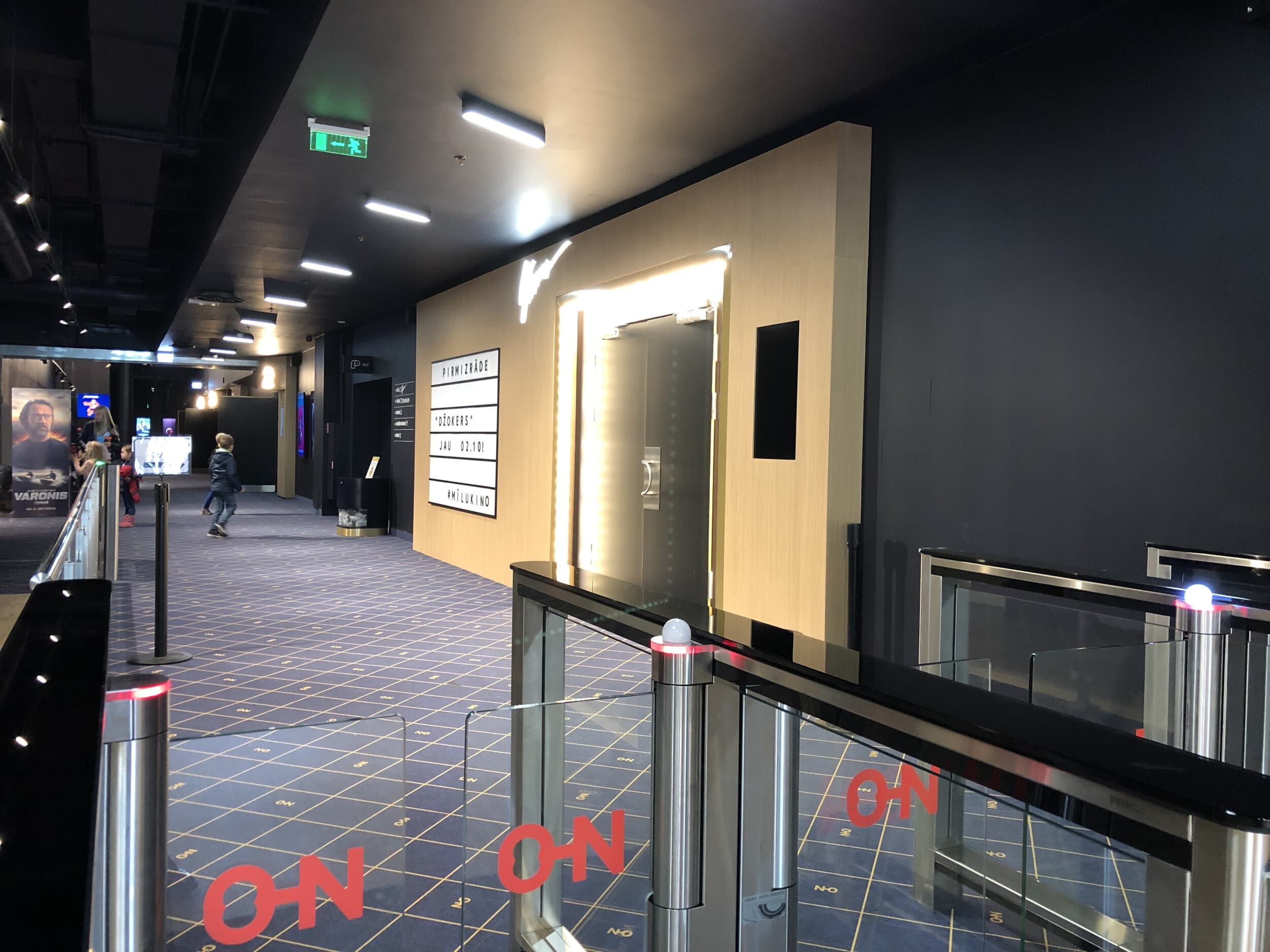 Ģimenes kino diena – CINAMON kinoteātra apmeklējums Rīgā | Davanu Serviss