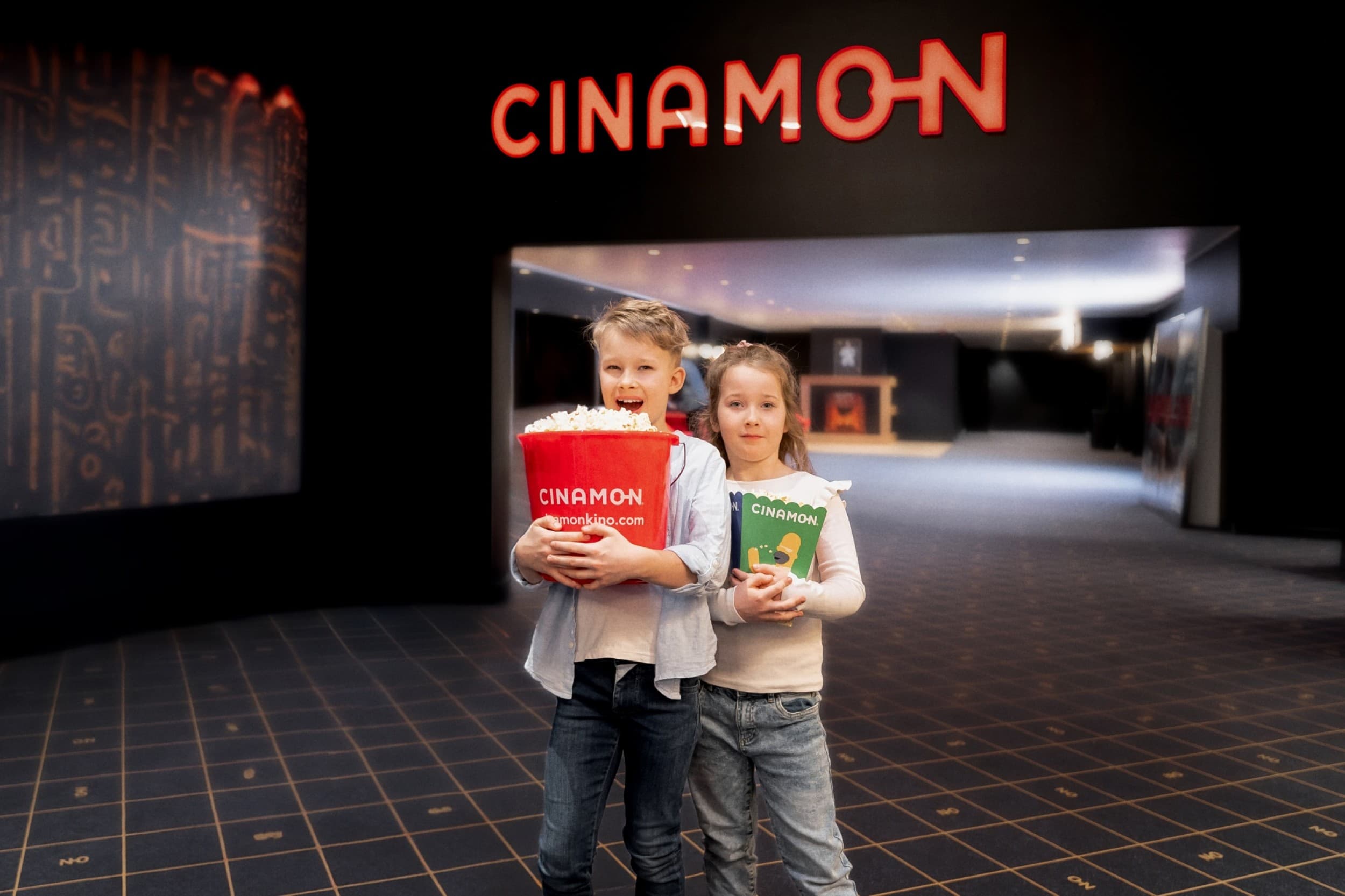 Ģimenes kino diena – CINAMON kinoteātra apmeklējums Rīgā | Davanu Serviss
