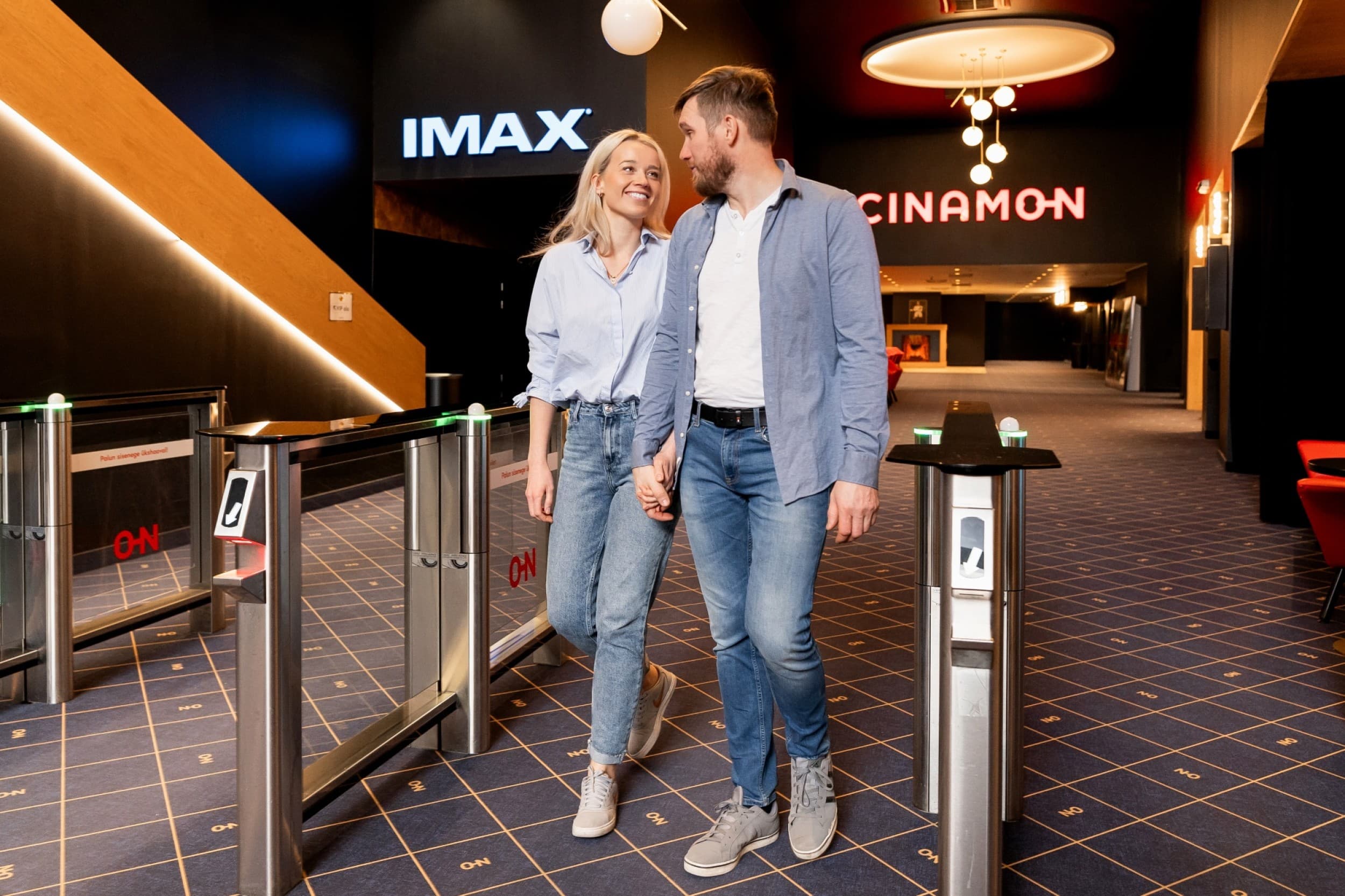 Kino maģija diviem – CINAMON kinoteātra apmeklējums Rīgā | Davanu Serviss