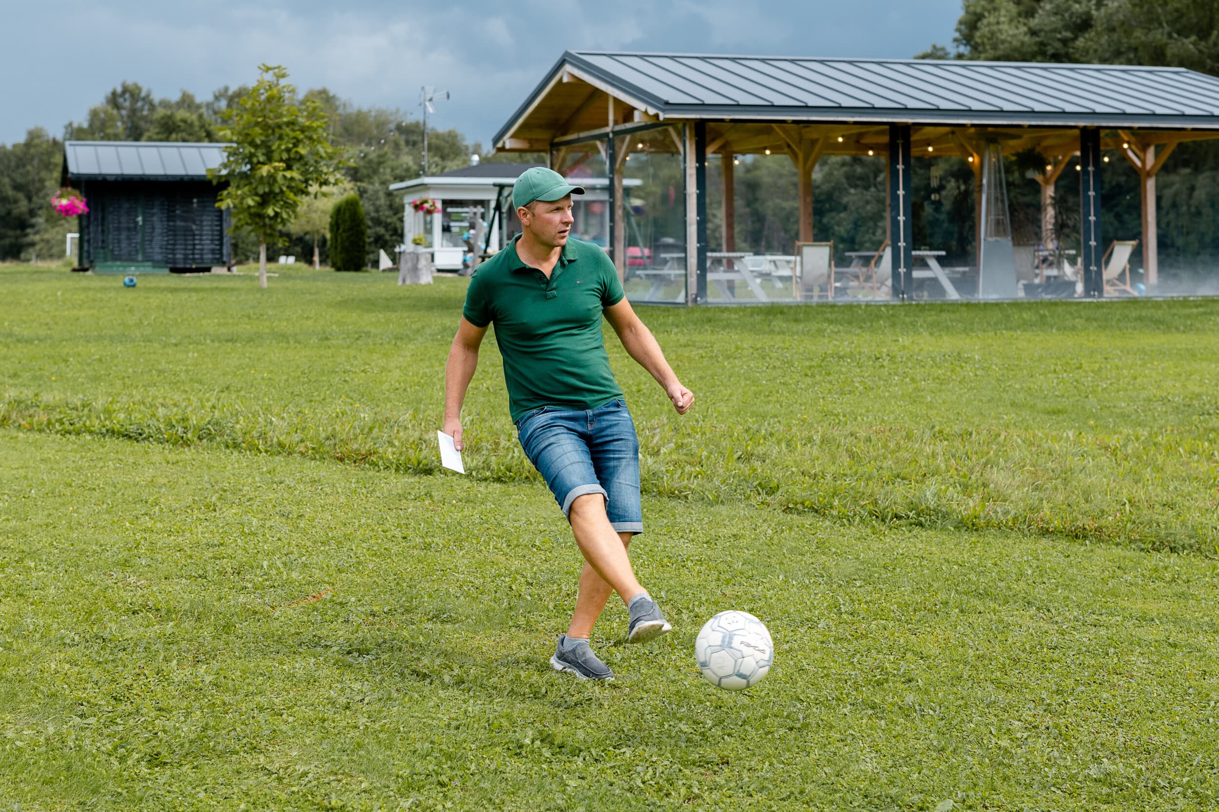 Futbolgolfa spēle Siguldas futbolgolfa parkā (2 pieaugušie + 1 bērns) | Davanu Serviss