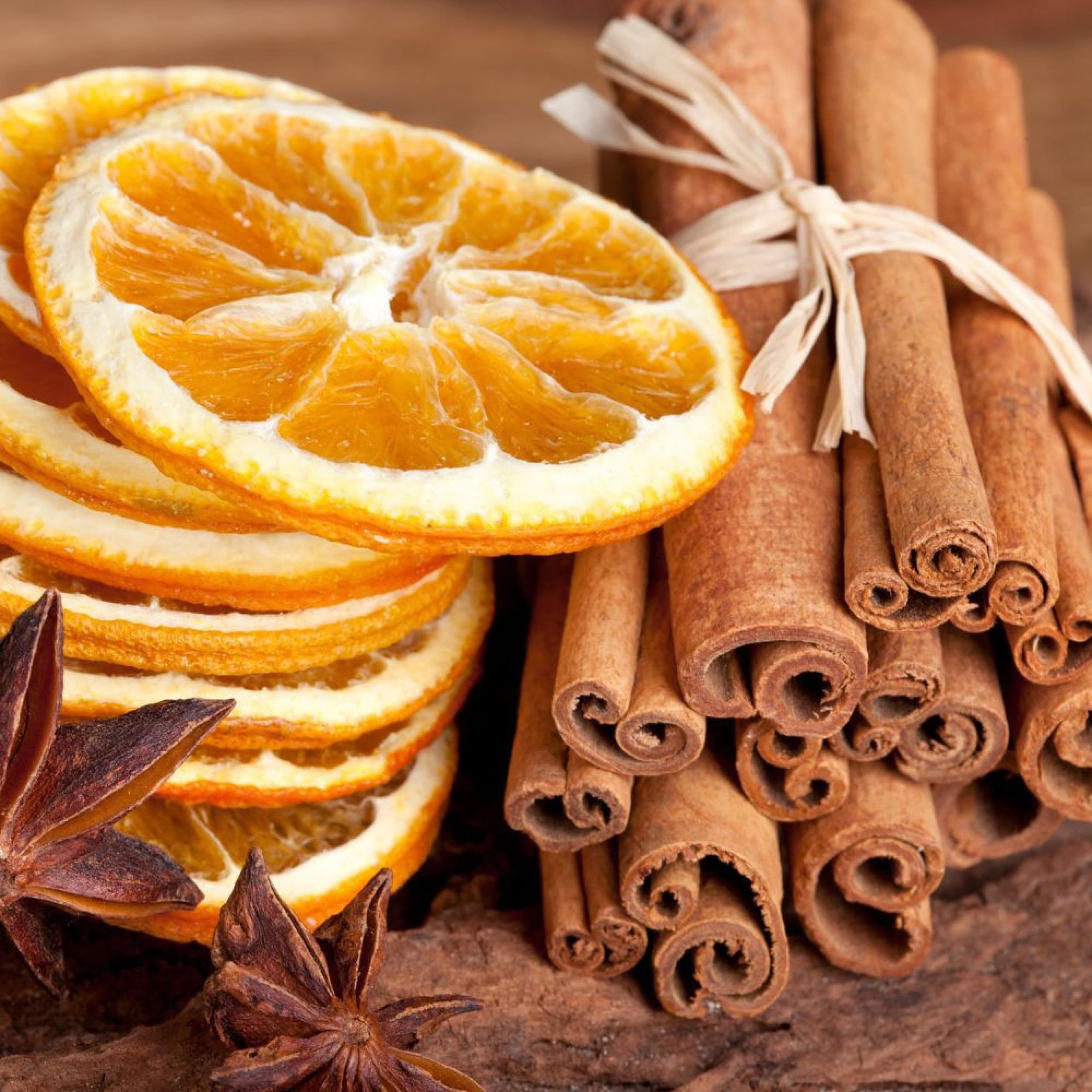 Klasiskā masāža ķermenim ar kanēļa un citrusu aromātiskajām eļļām