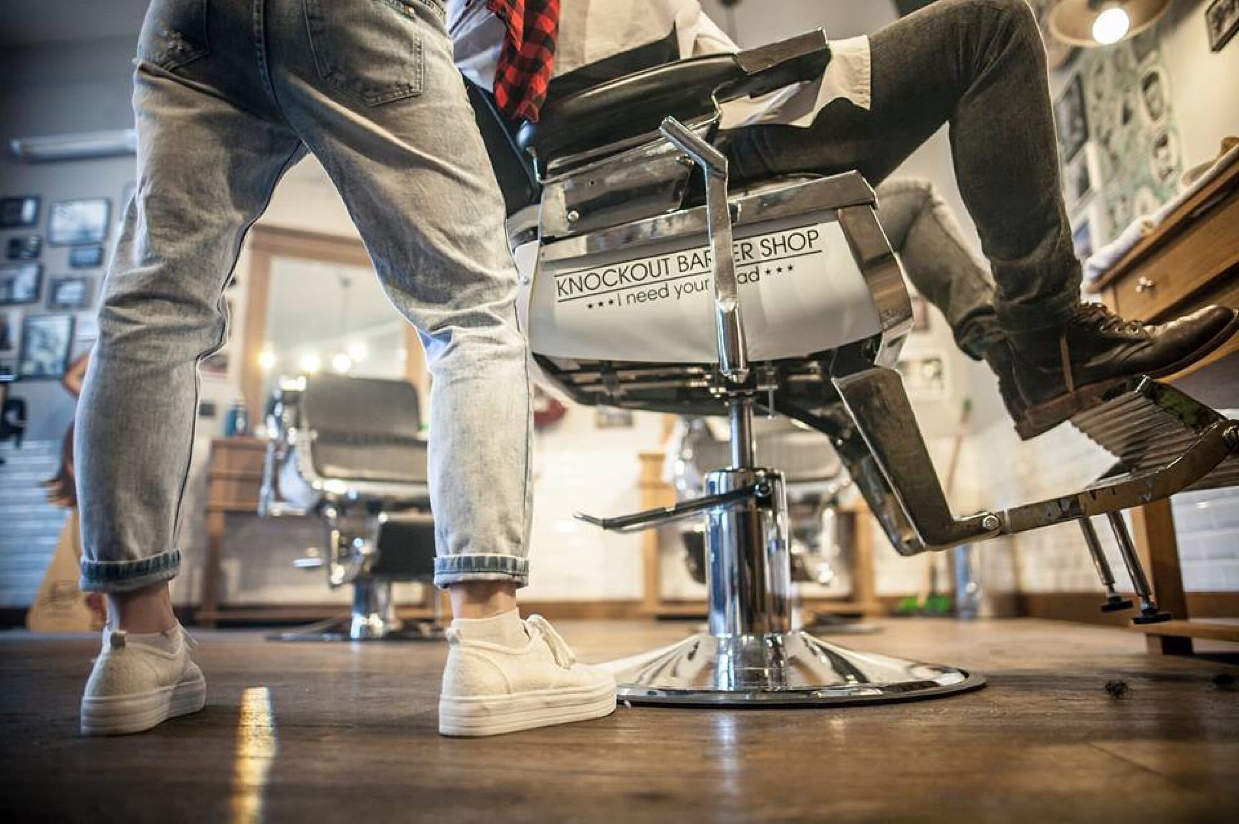 Knockout Barber Shop – стиль джентльмена в Риге/Елгаве