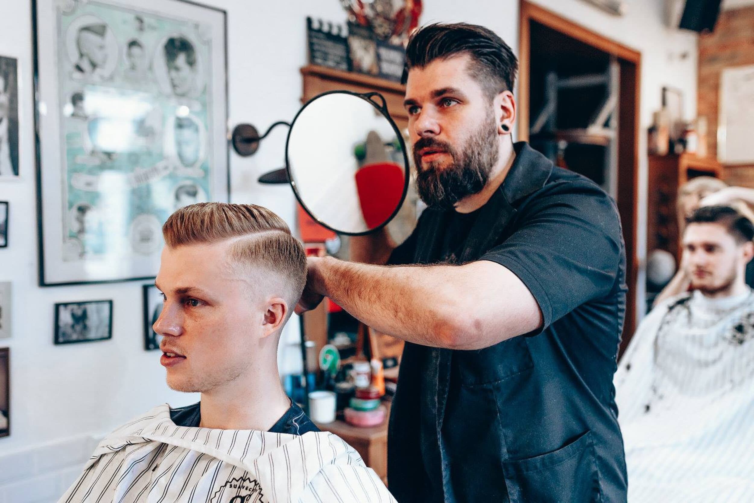 Knockout Barber Shop – стиль джентльмена в Риге/Елгаве