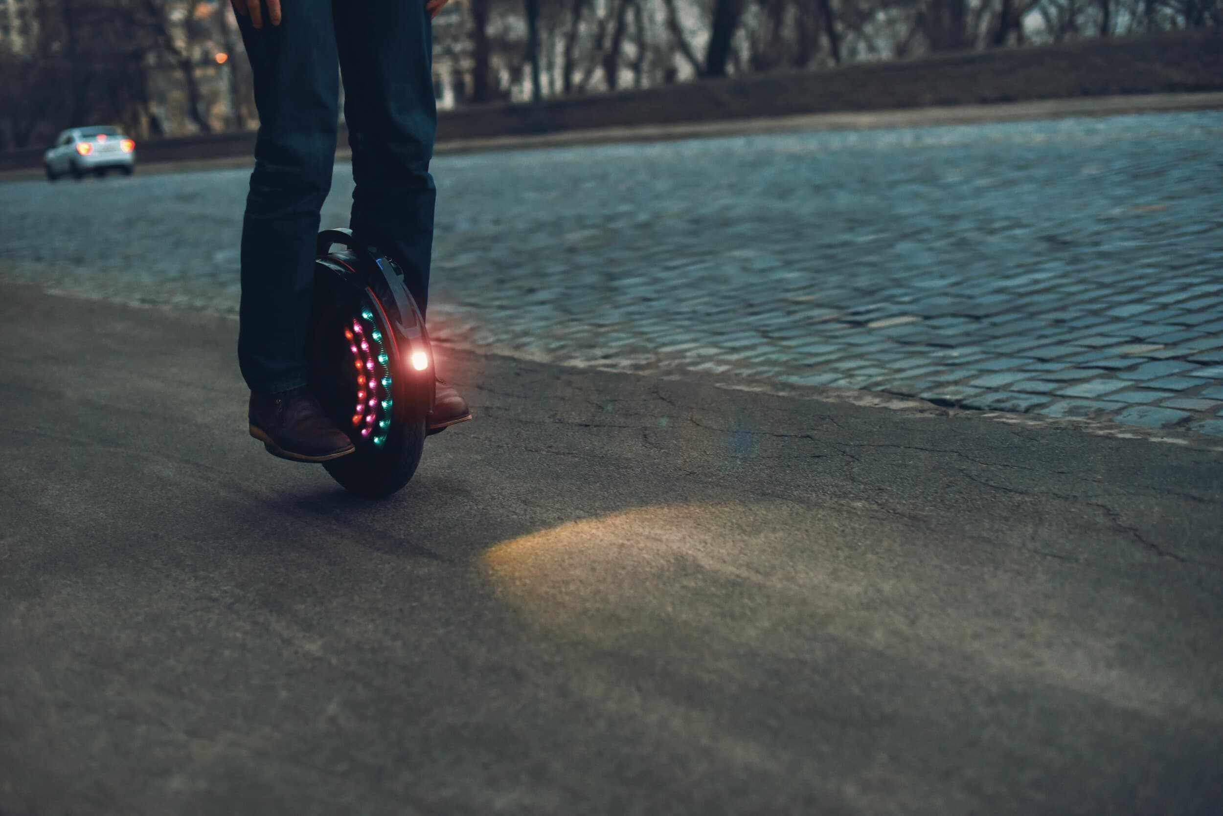 Izbrauciens ar Airwheel  diviem (15-20min.)