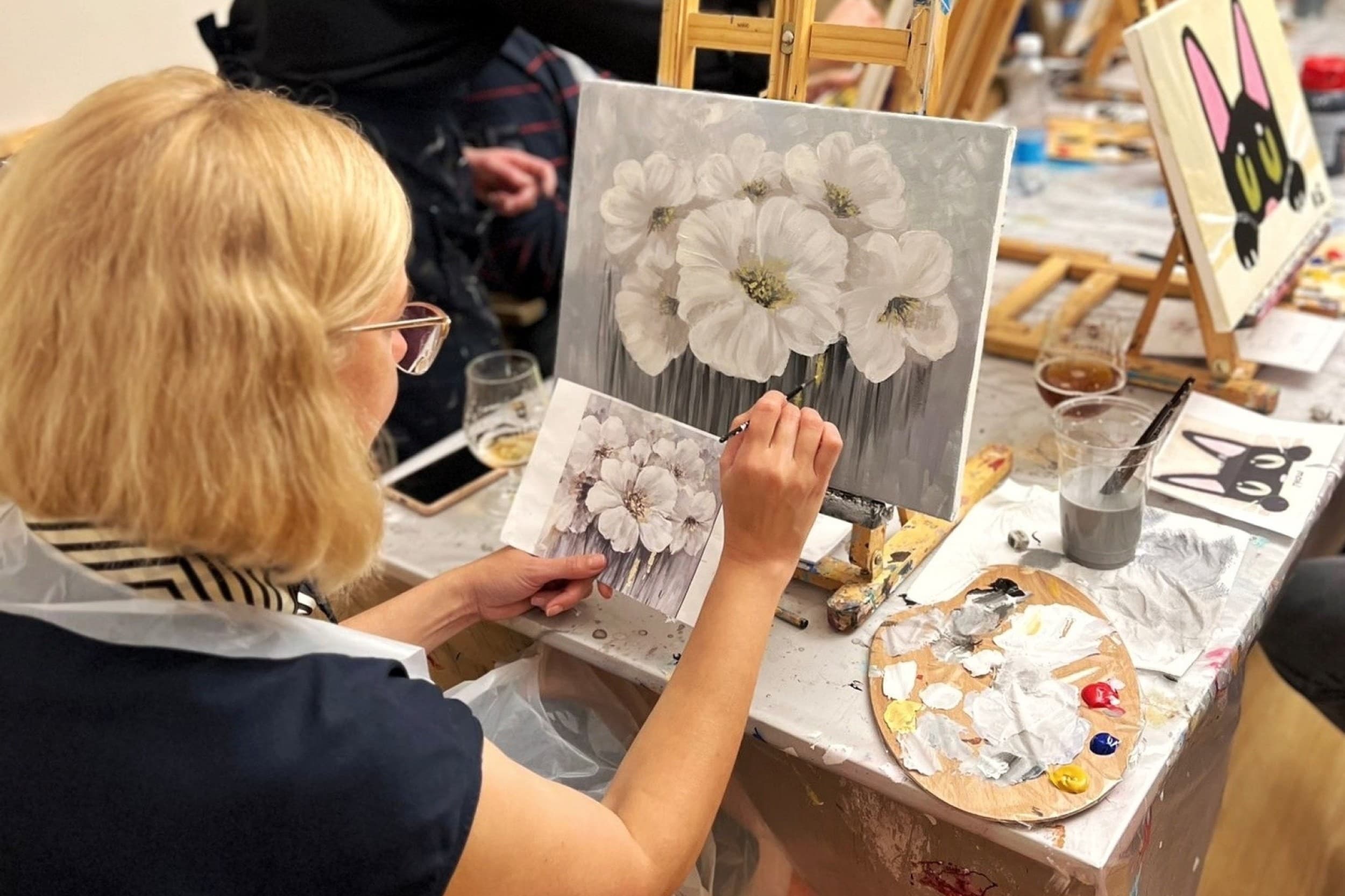 Мастер-класс по живописи для одного – Art&Wine в Риге | Davanu Serviss