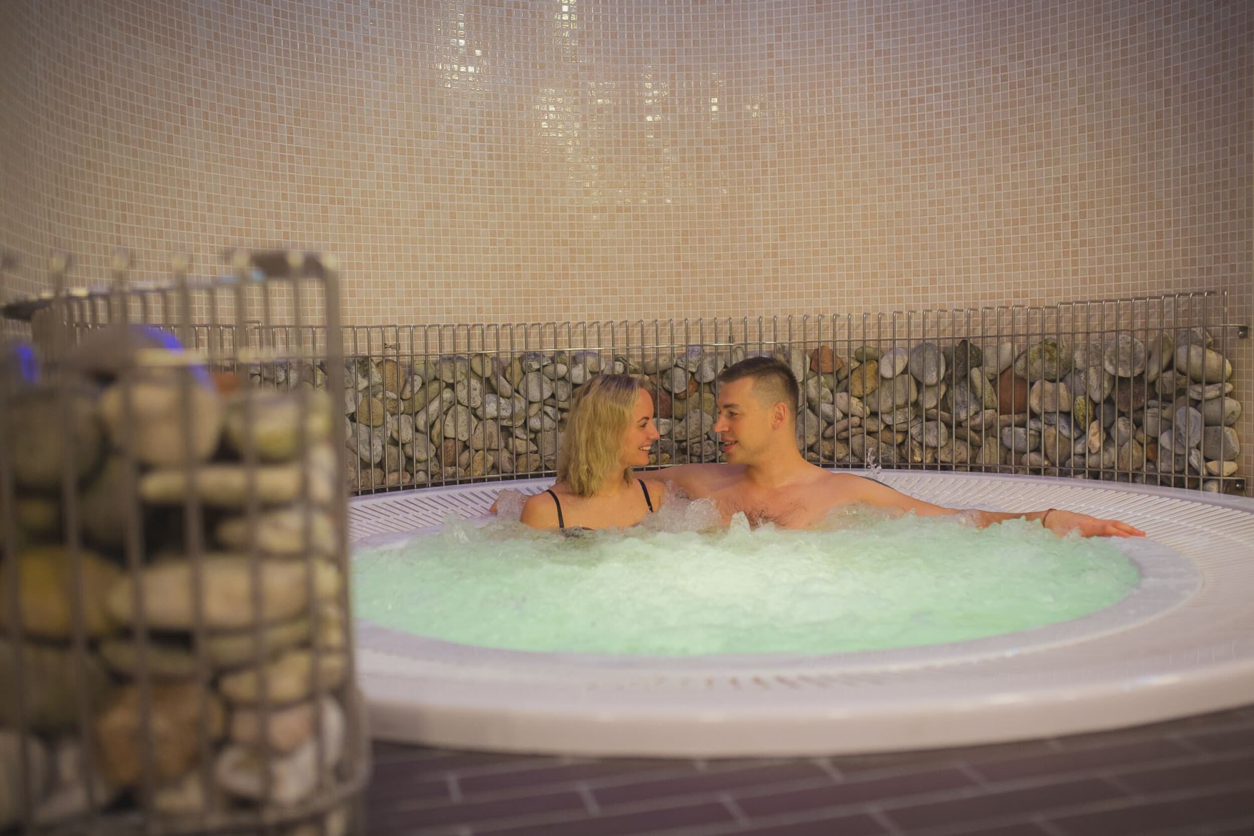 Brīvdienas Johan Spa Hotel Kuresārē diviem