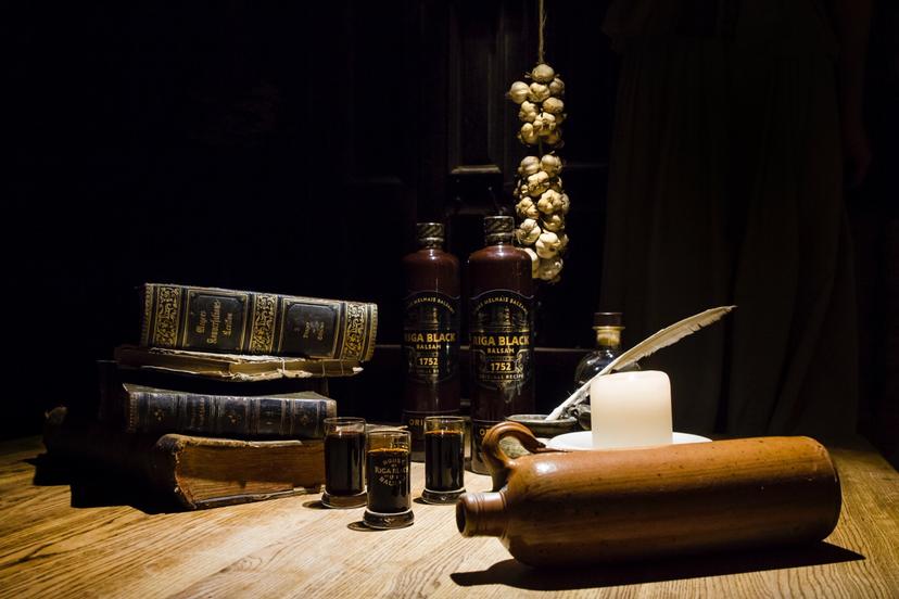 Rīgas Melnā balzama degustācija + kokteiļa gatavošana diviem