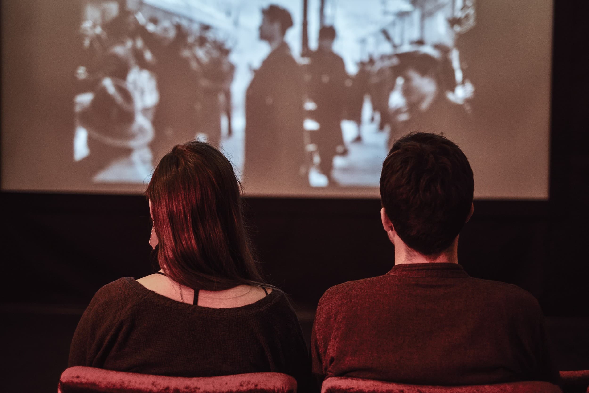 Приватный киносеанс в «Cafe Film Noir» (8-10 перс.)