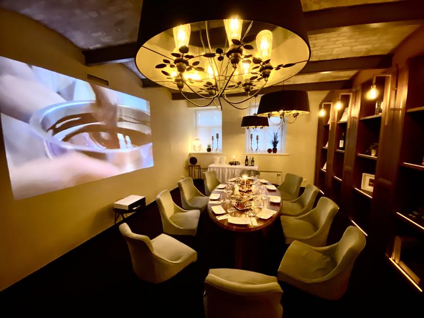 Privāts kino seanss "Cafe Film Noir" (8-10 pers.)