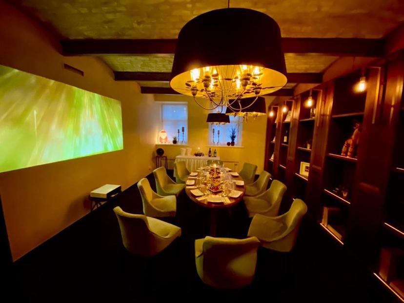 Privāts kino seanss "Cafe Film Noir" (4 pers.)