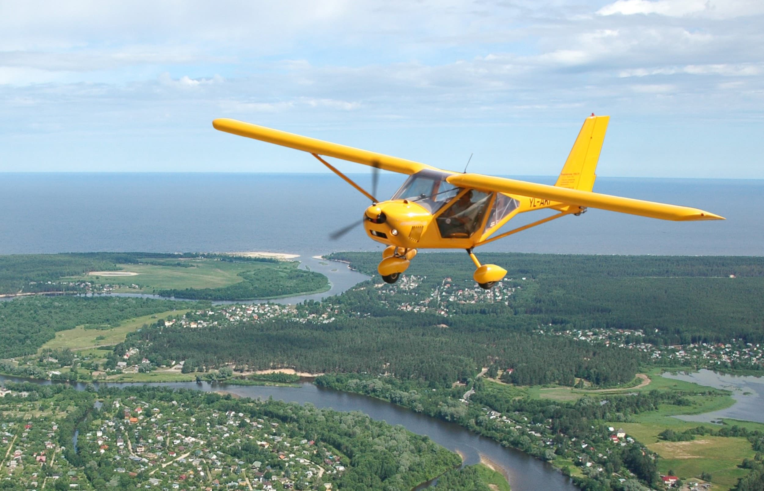 Полет на самолете А-22 над Ригой – 20 мин., для одного
