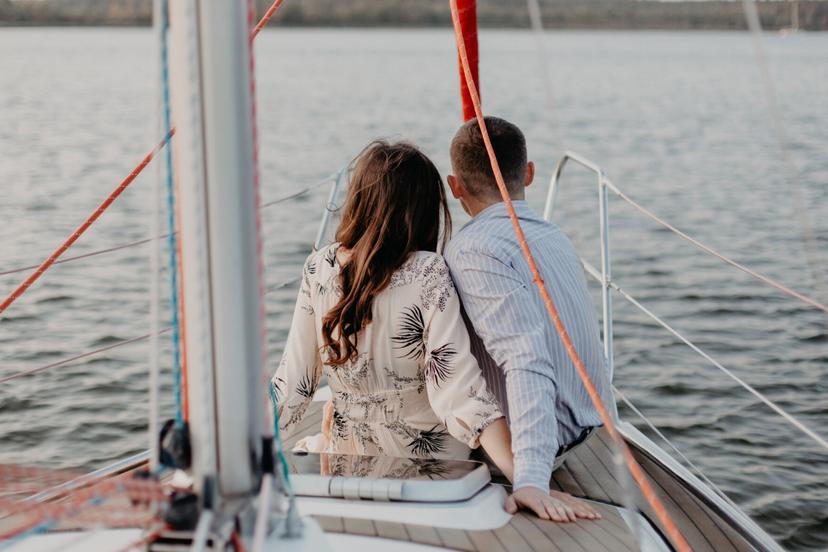 Brauciens ar jahtu Freedom – 2 stundas romantikas diviem