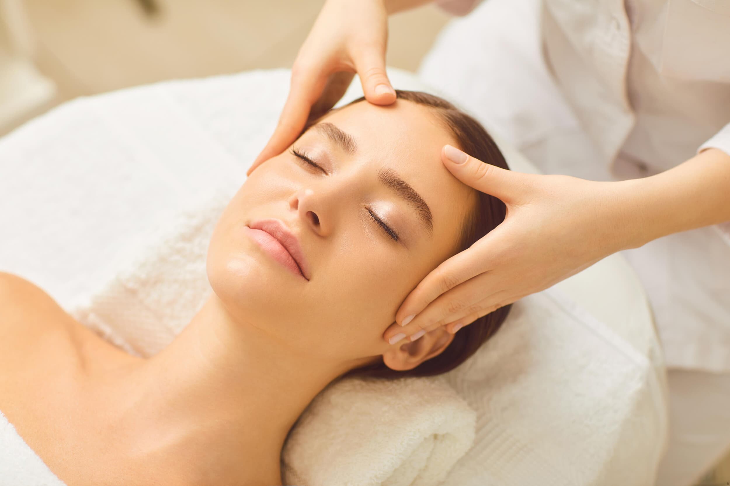 Dermobrāzija + RF liftings sejai no ’’Floriena Luxury SPA’’ | Davanu Serviss