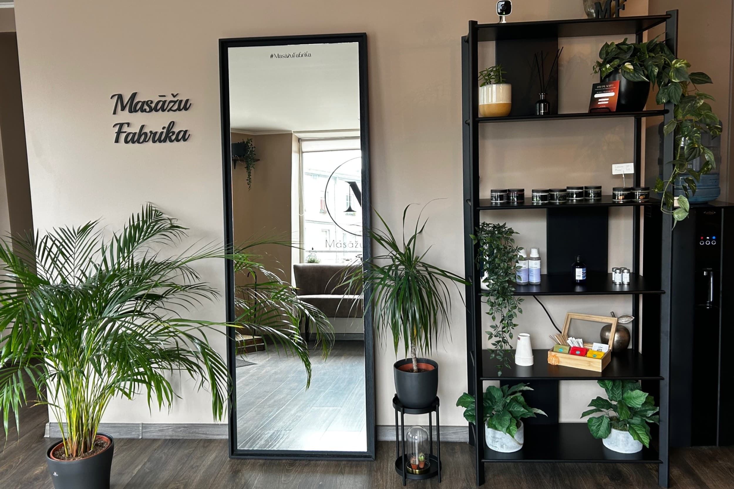 Klasiskā pilna ķermeņa masāža – 60 min. relaksācija Rīgā | Davanu Serviss