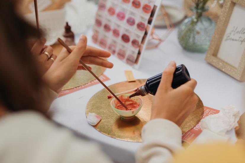 PATI – lūpu krāsu radošā darbnīca diviem