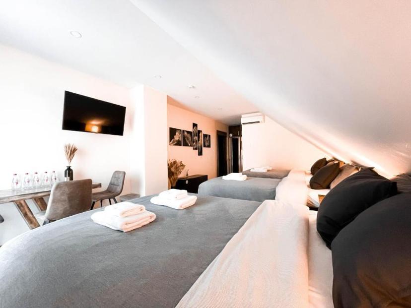 Atpūta ģimenei ar brokastīm meža ielokā (4 pers., 2 naktis) 