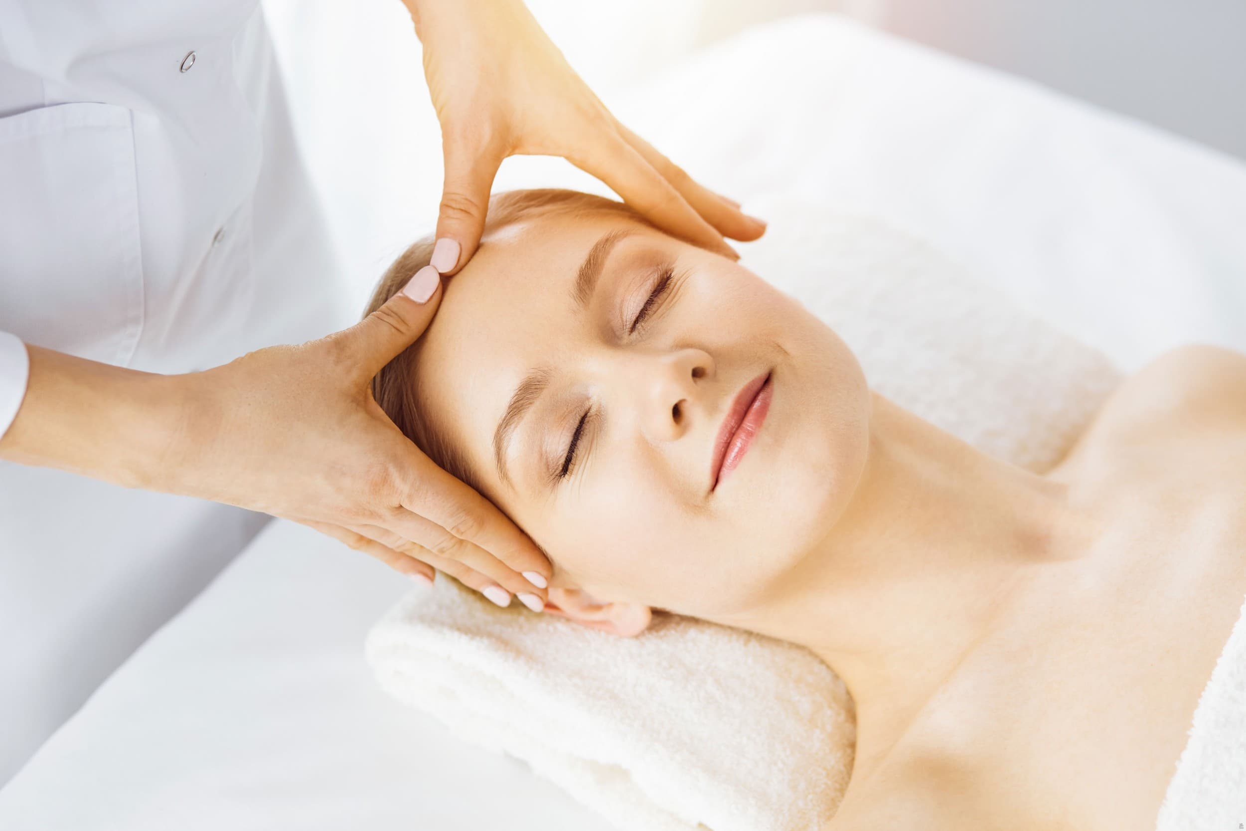 Kompleksā sejas procedūra ''PRO FACIAL'' (3 apmeklējumi) | Davanu Serviss
