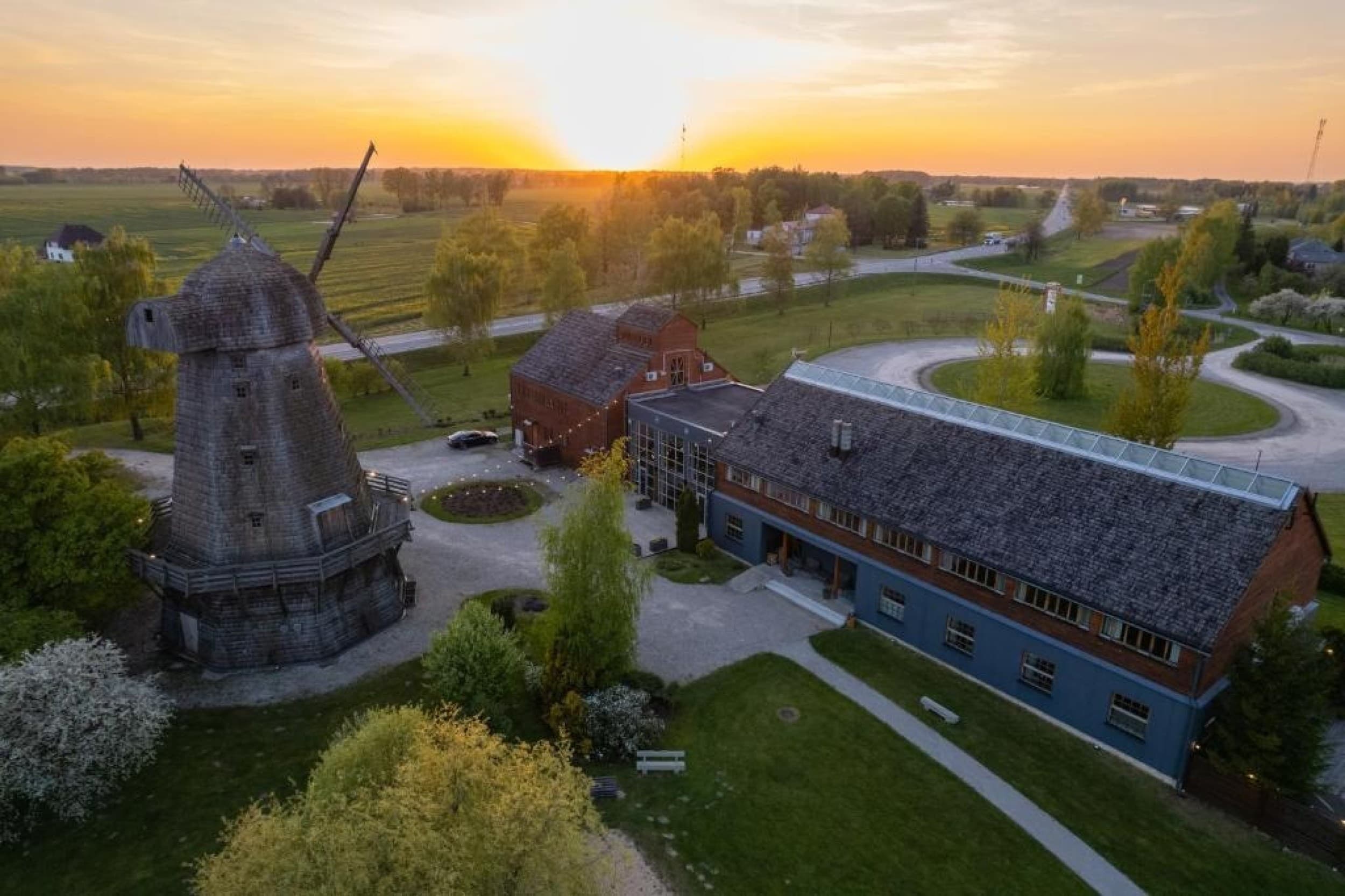 Rožmalas – nakts dizaina viesnīcā, maltītes un SPA diviem | Davanu Serviss