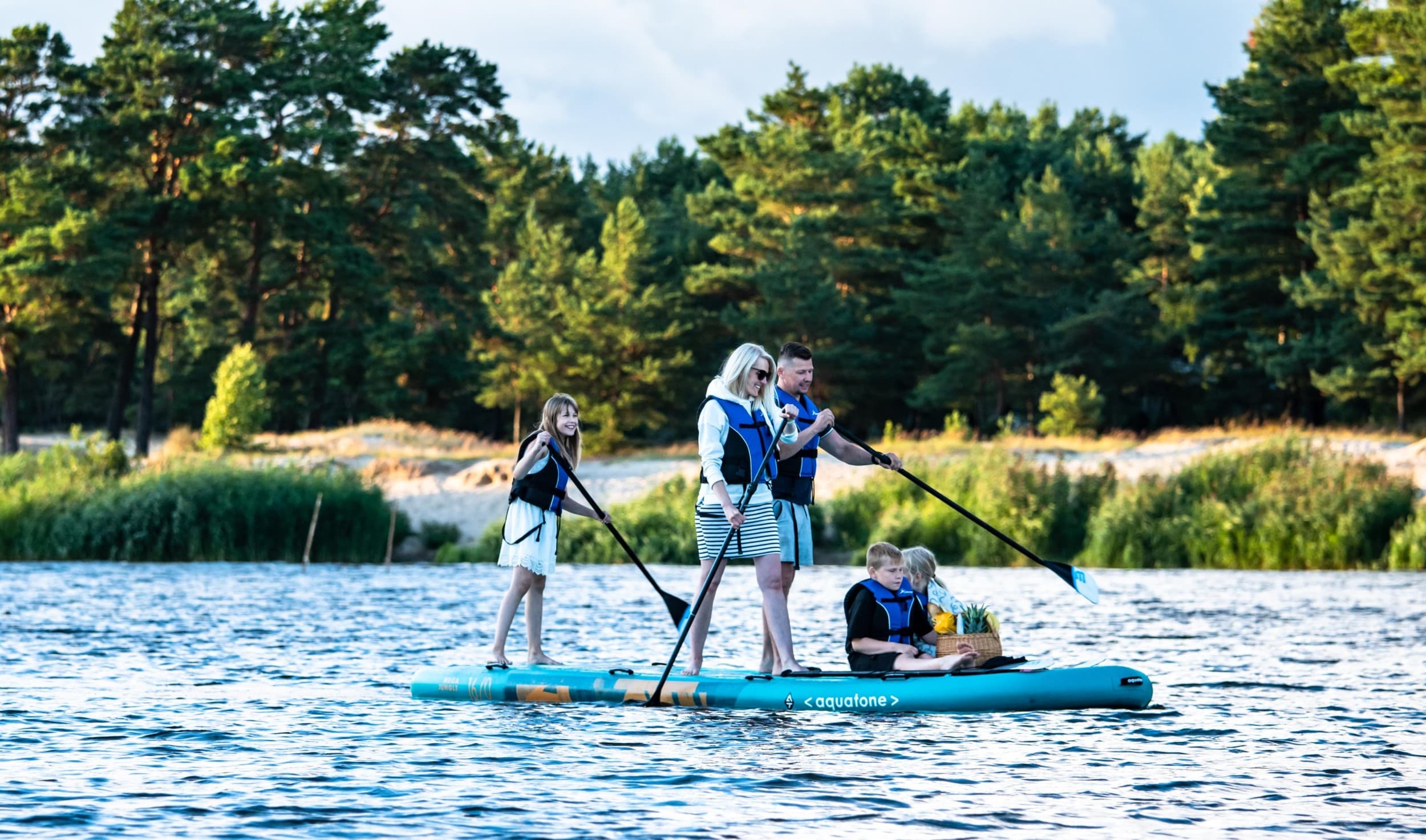 Mega SUP pikniks uz ūdens | Davanu Serviss