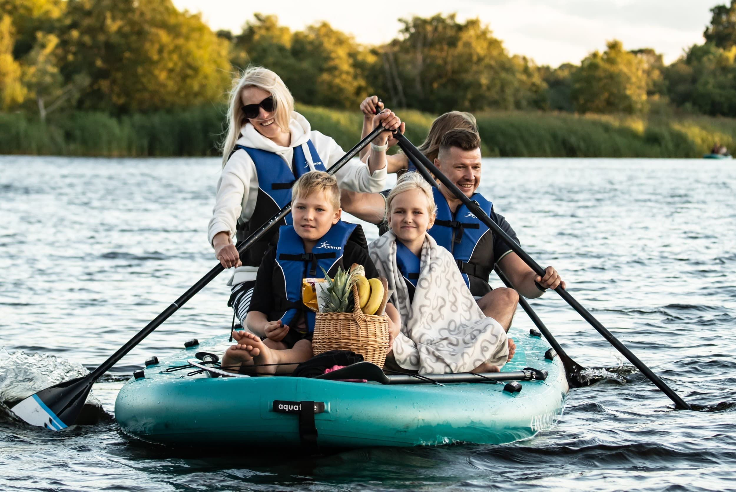 Mega SUP pikniks uz ūdens | Davanu Serviss