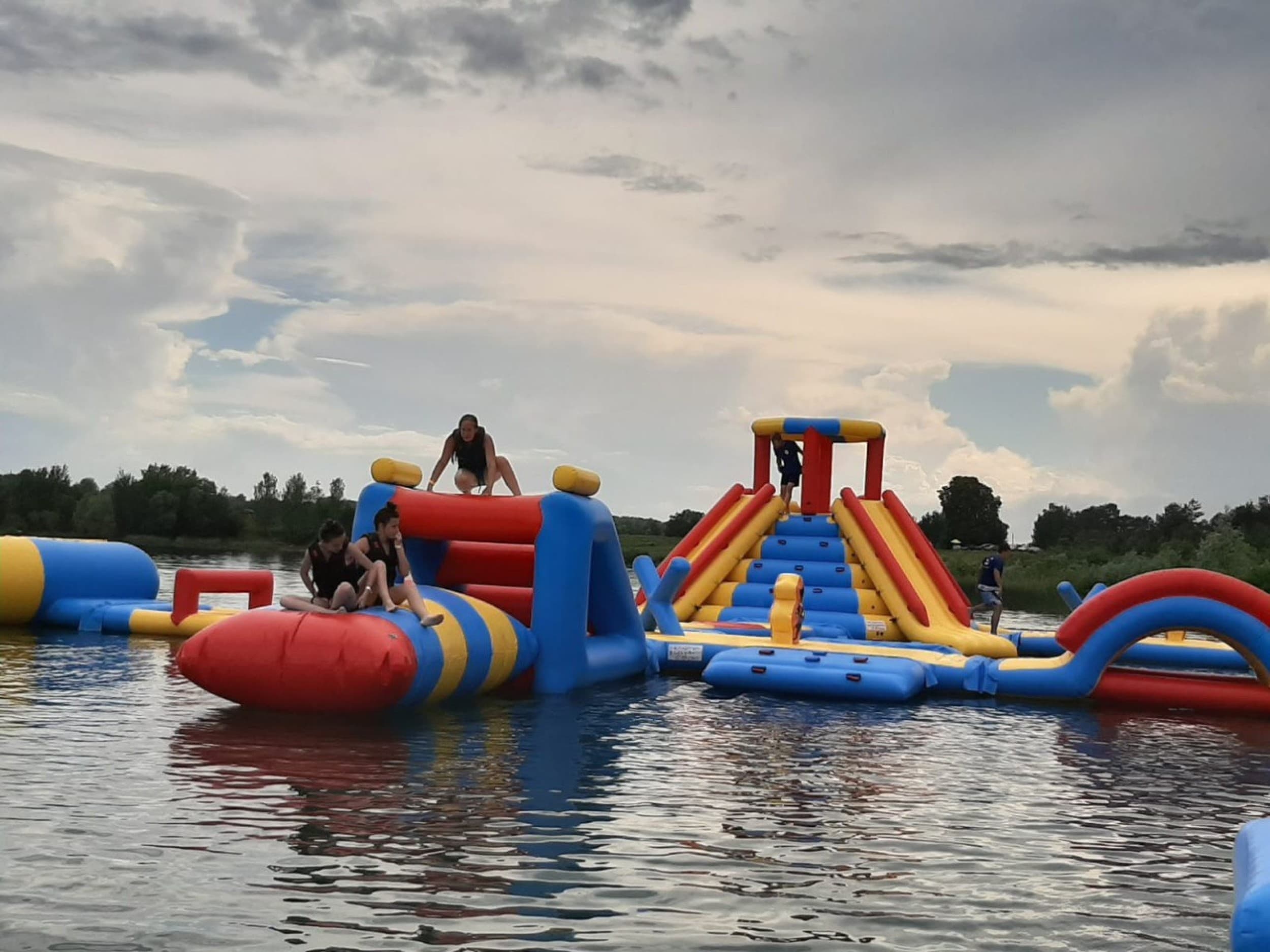 Парк водных развлечений в Резекне (4 перс.)