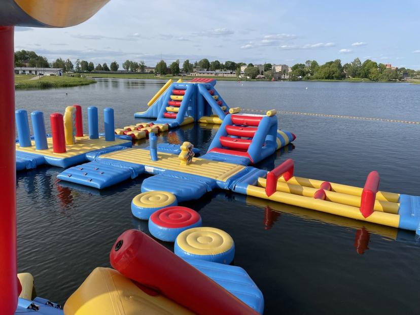 Ūdens atrakciju parks Rēzeknē (6 pers.)