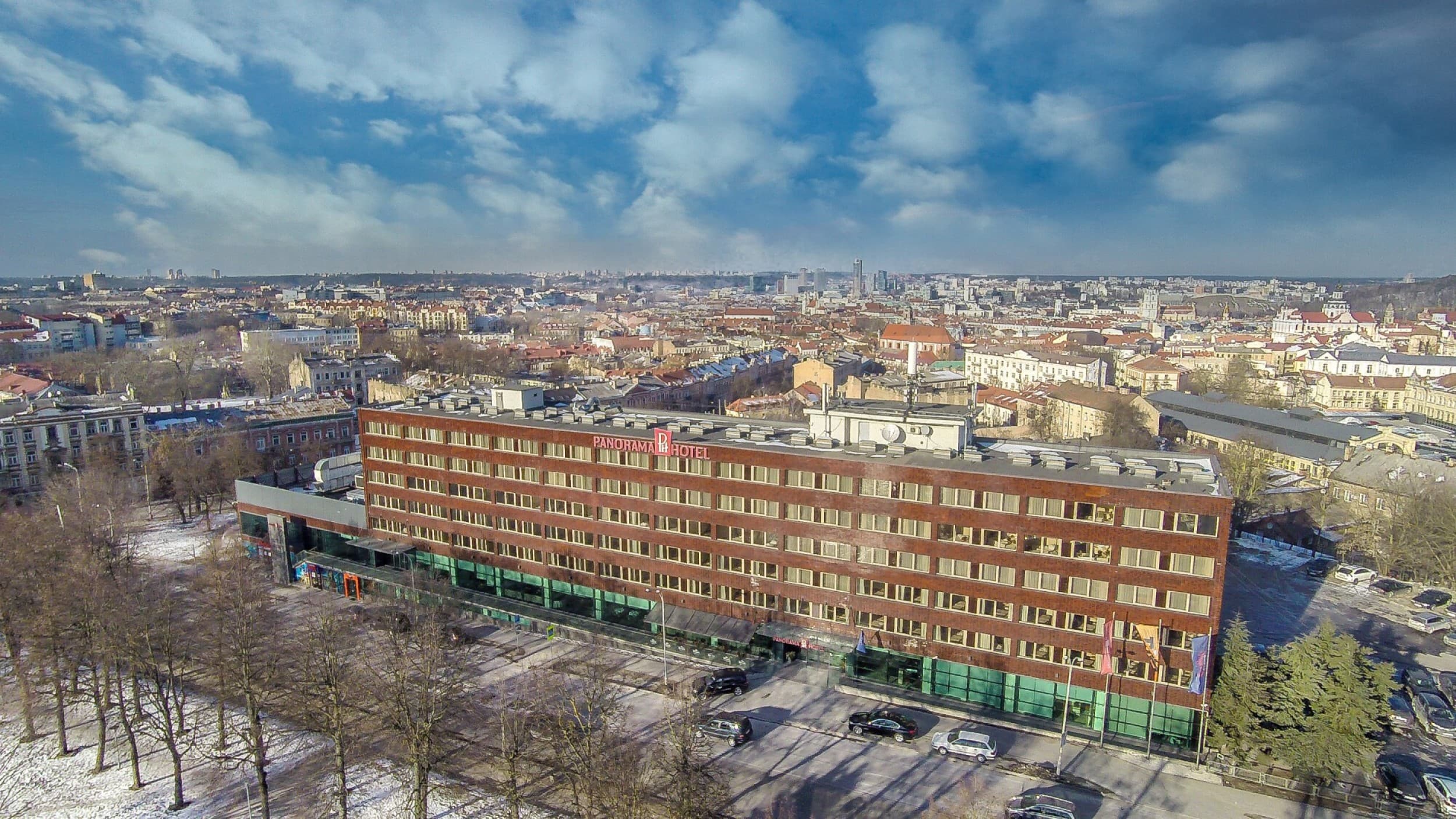 2 naktis Viļņā un izklaide "Vichy" akvaparkā | Davanu Serviss