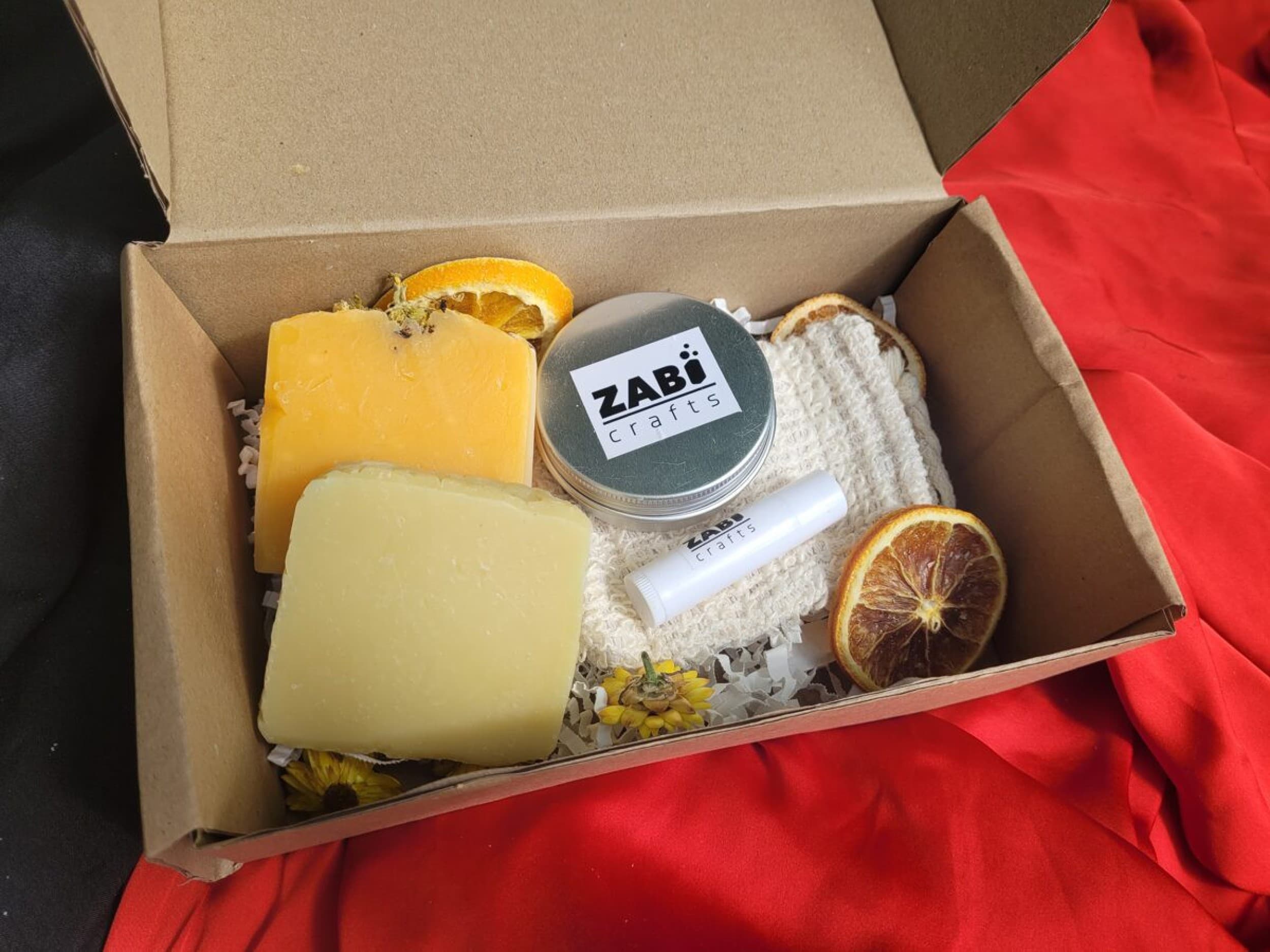 "ZABI Crafts" kosmētikas dāvanu komplekts