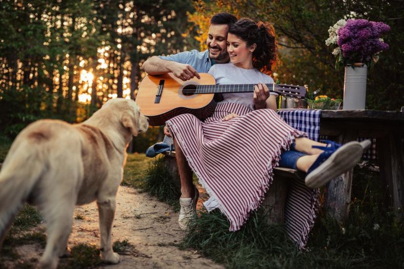 Ģitārspēles kursi Guitar Place skolā (2 mēneši)