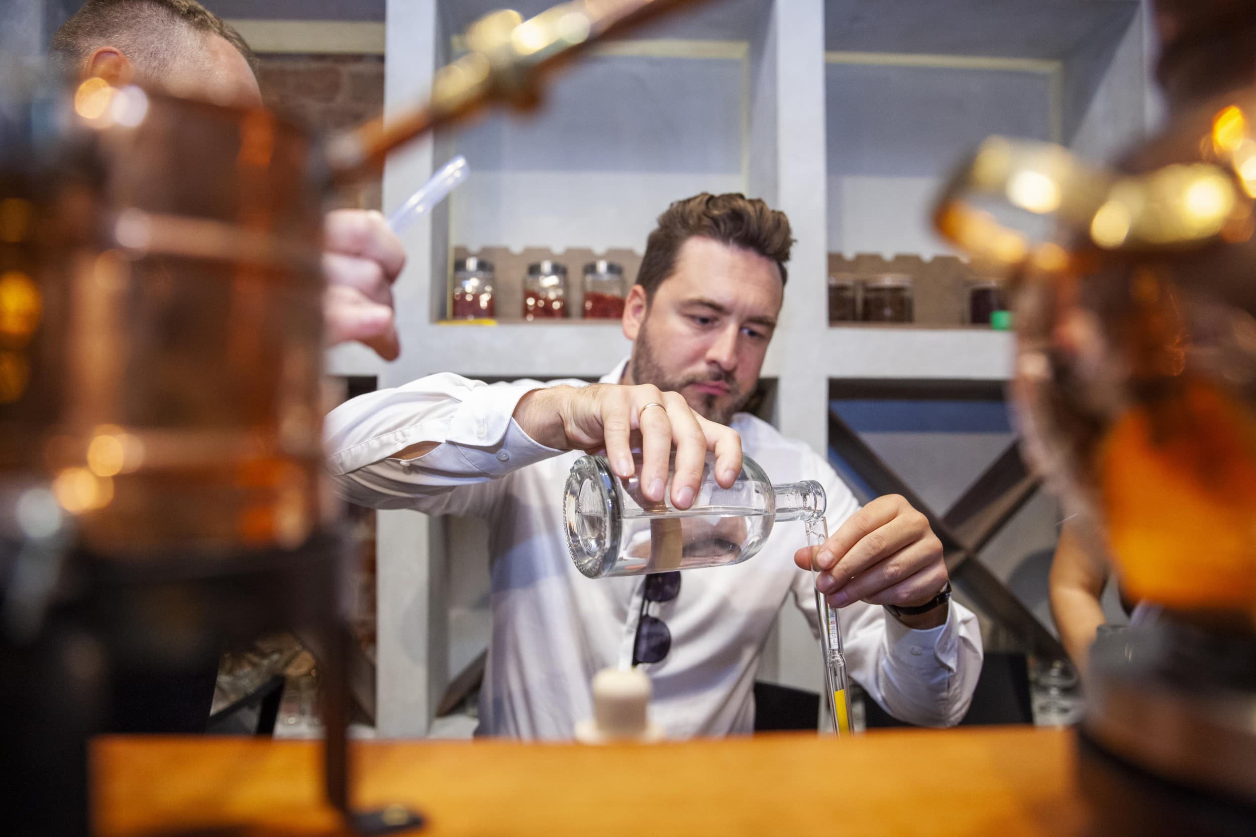 Мастер-класс по изготовлению джина в Riga Gin Lab (7 перс.)