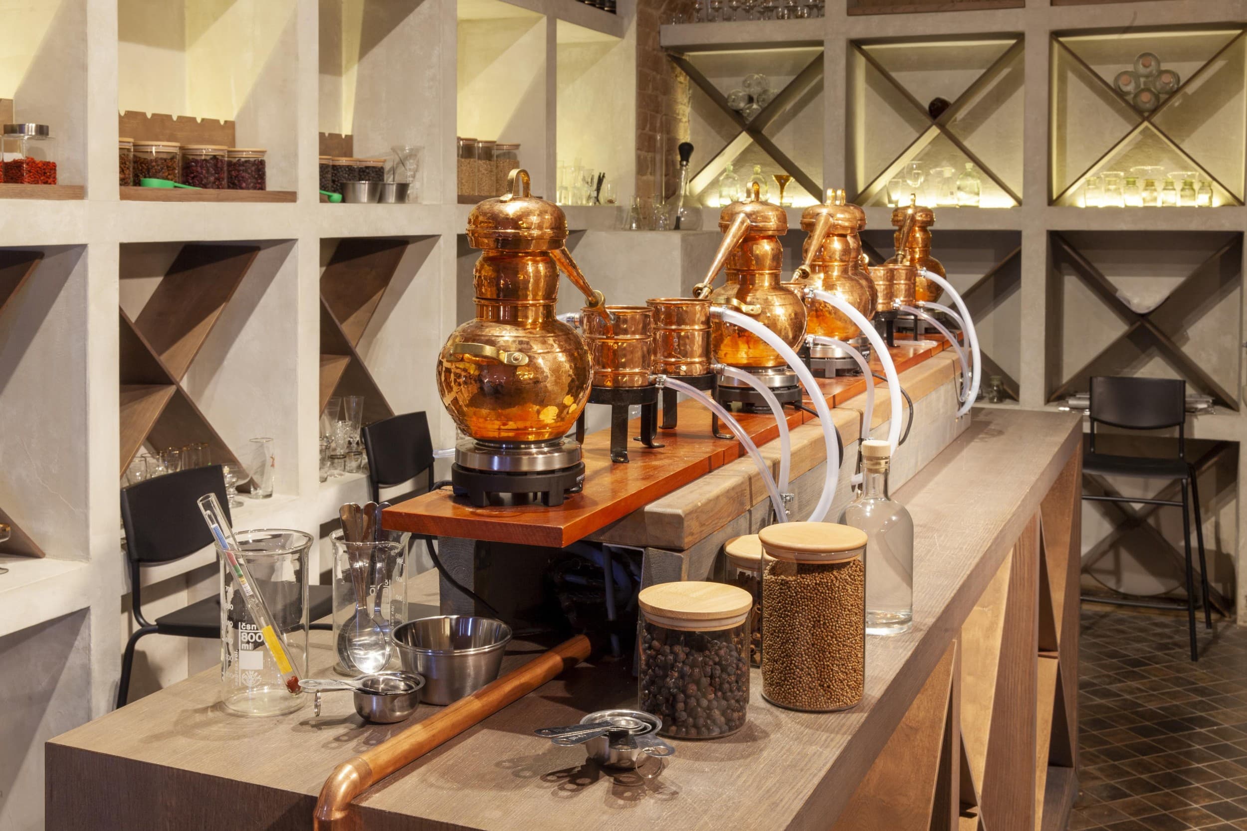 Мастер-класс по изготовлению джина в Riga Gin Lab (7 перс.)