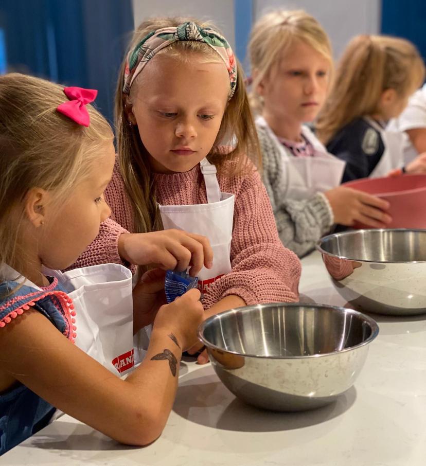 Meistarklase bērniem - dažādi deserti pēc izvēles