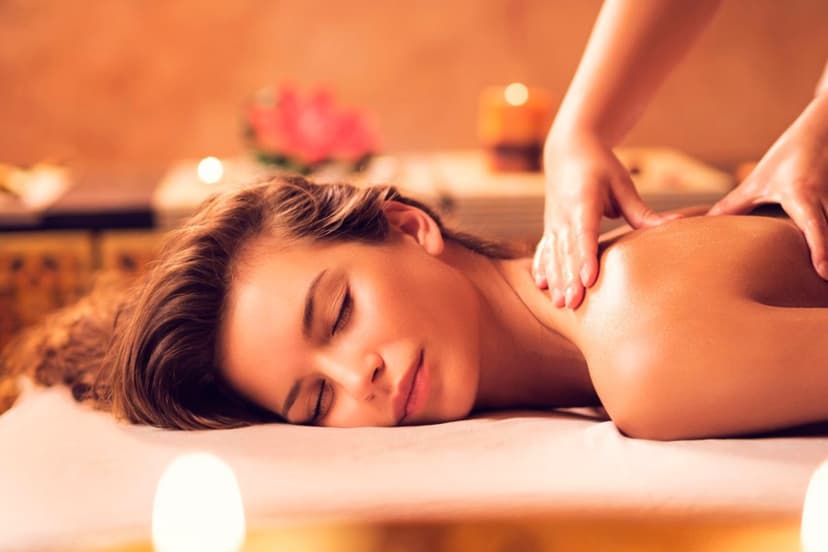 Muguras, kakla daļas masāža + galvas masāža dāvanā "Juventa" salonā