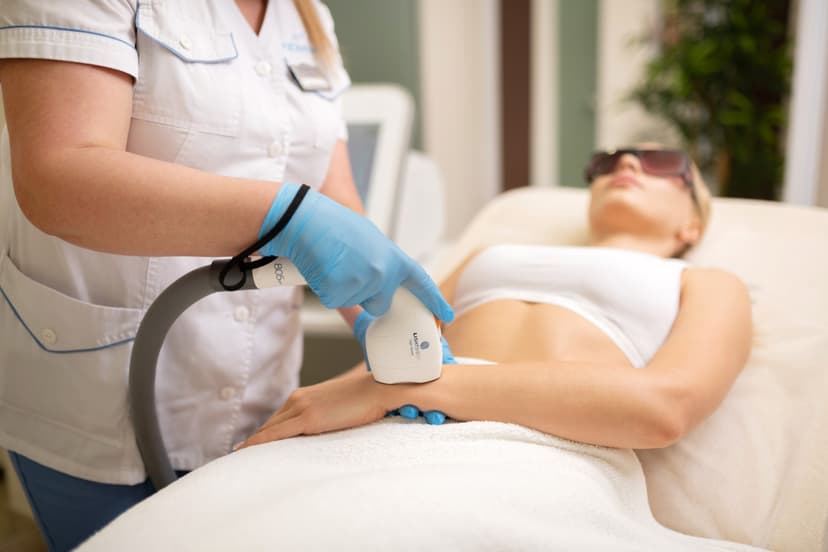 Lāzerepilācija rokām līdz elkonim (sievietēm) GRAND LUMENI