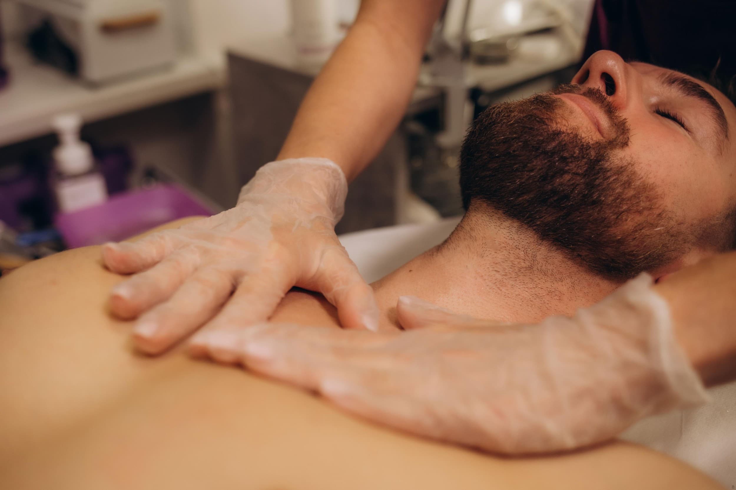Pilnā bikini lāzerepilācija (vīriešiem) salonā GRAND LUMENI