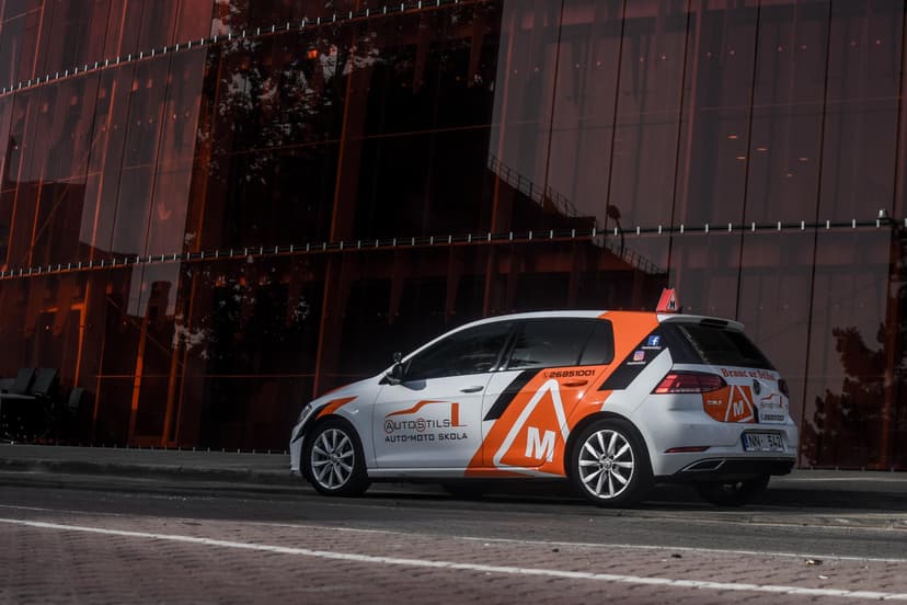 Auto un moto skolas AutoStils-L dāvanu karte