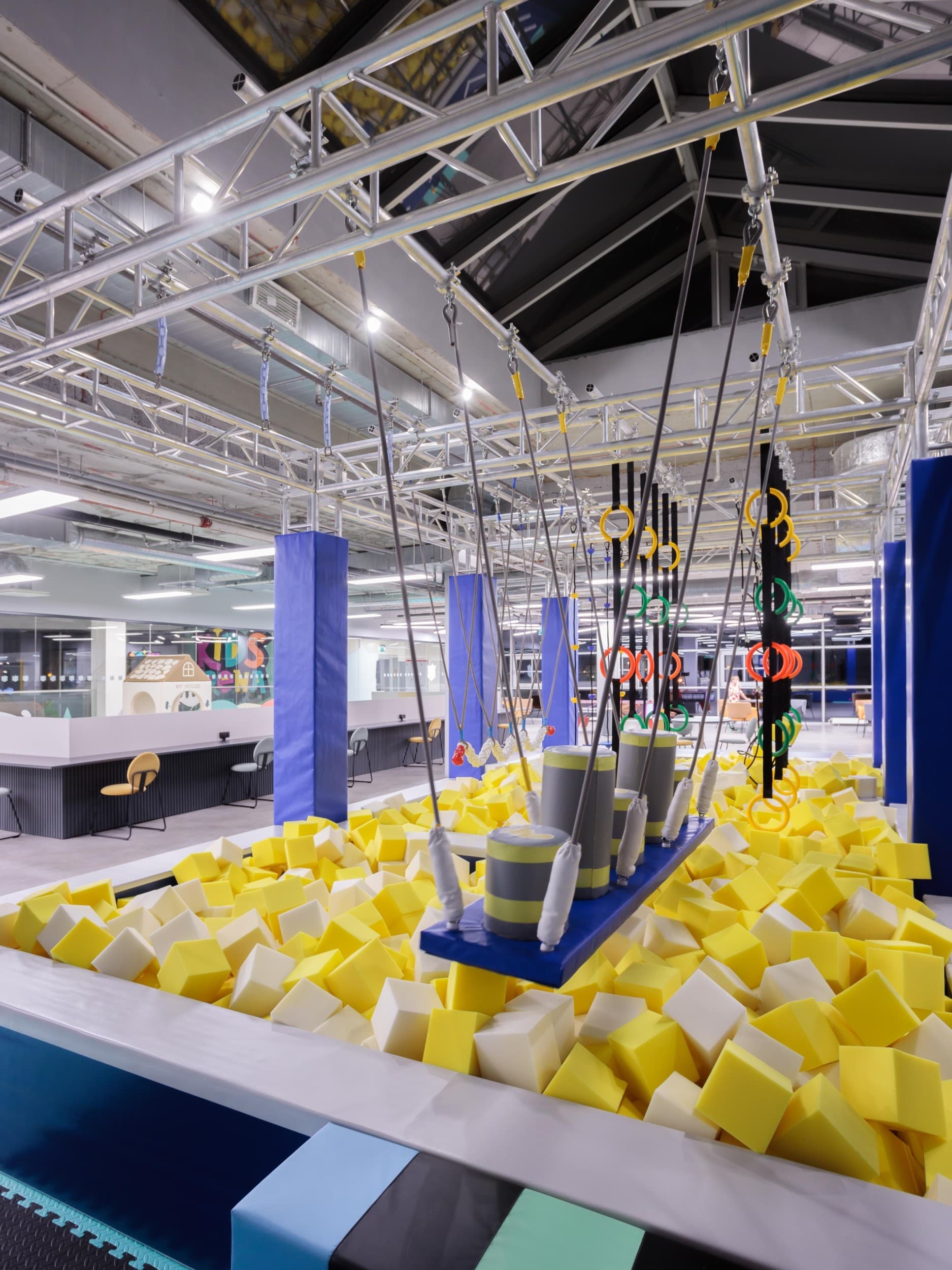 Izpriecas "Kids Arena" atrakciju parkā Jelgavā | Davanu Serviss