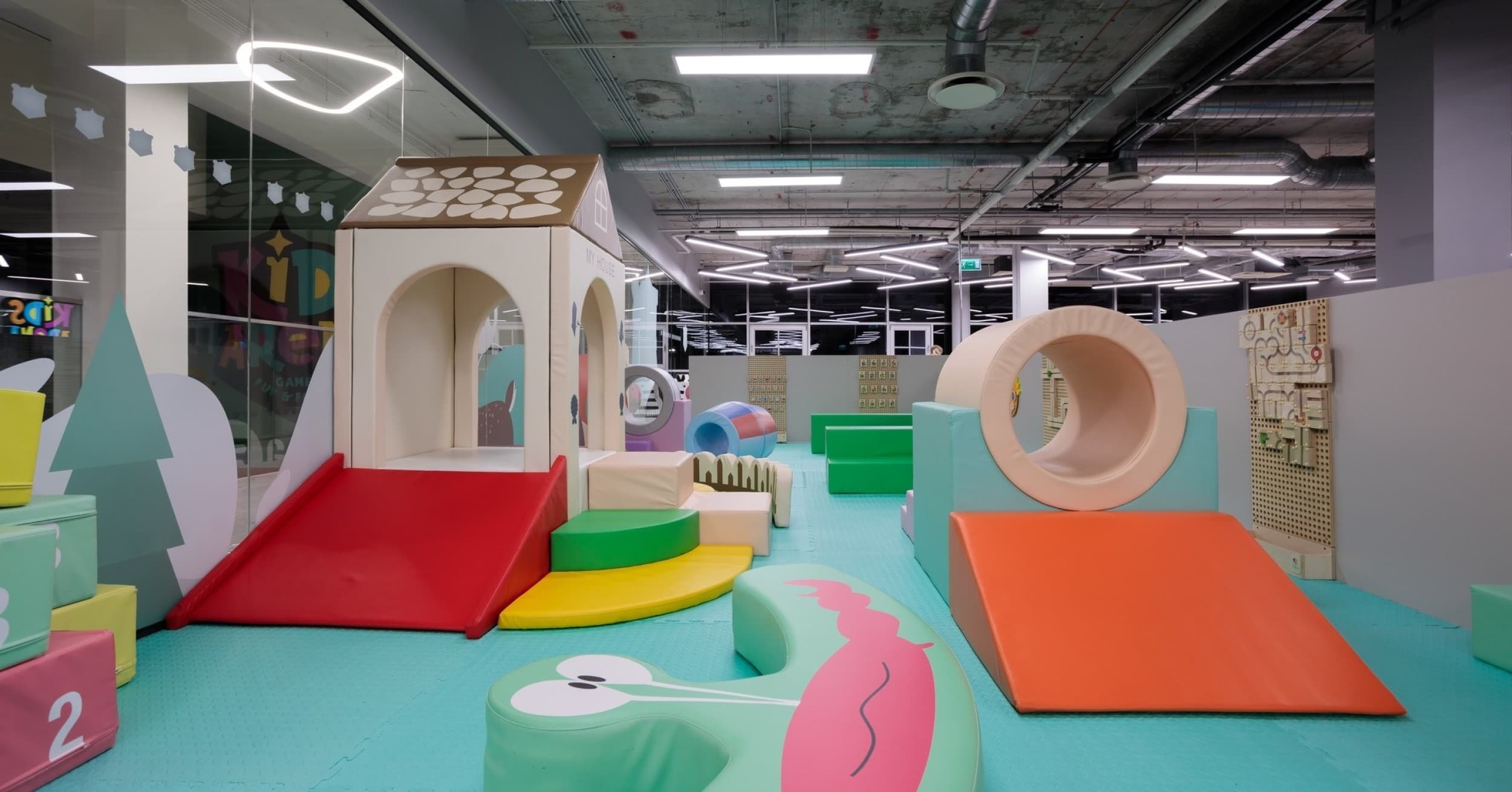 Izpriecas "Kids Arena" atrakciju parkā Jelgavā | Davanu Serviss