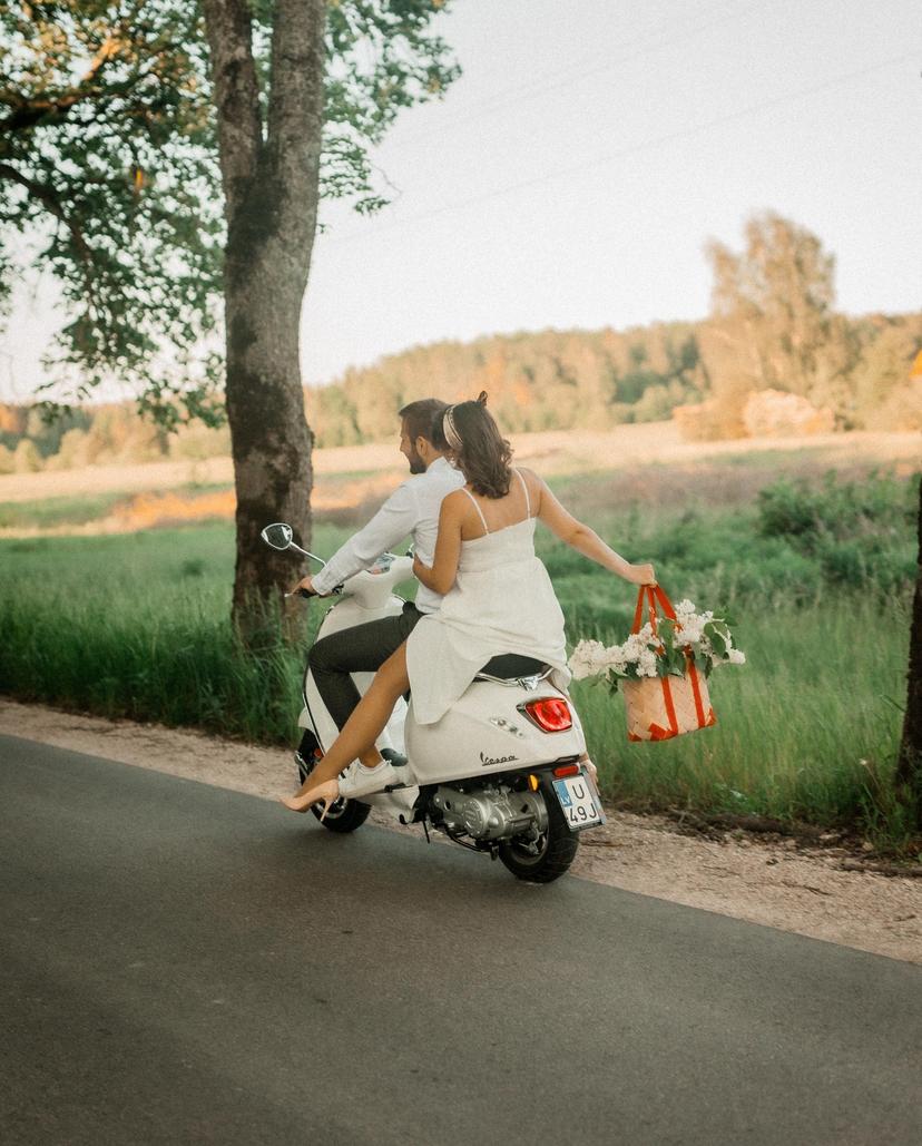 Izbrauciens ar motorolleri Vespa