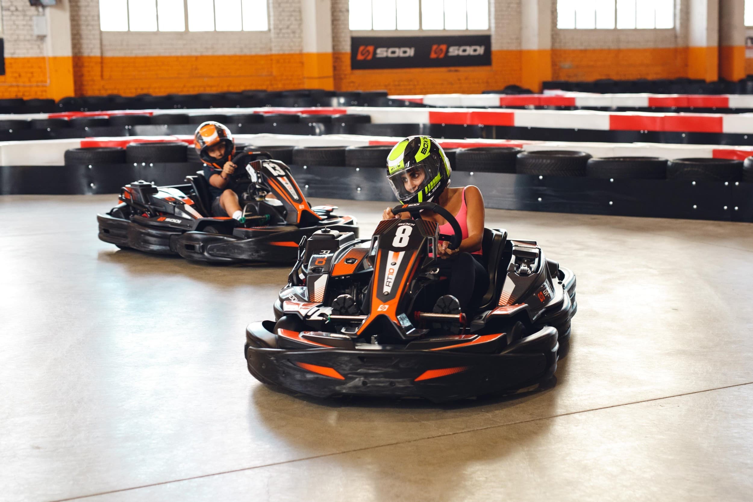 Brauciens ar bērnu kartingu Latvijas lielākajā kartinga hallē "Kartings.lv" | Davanu Serviss