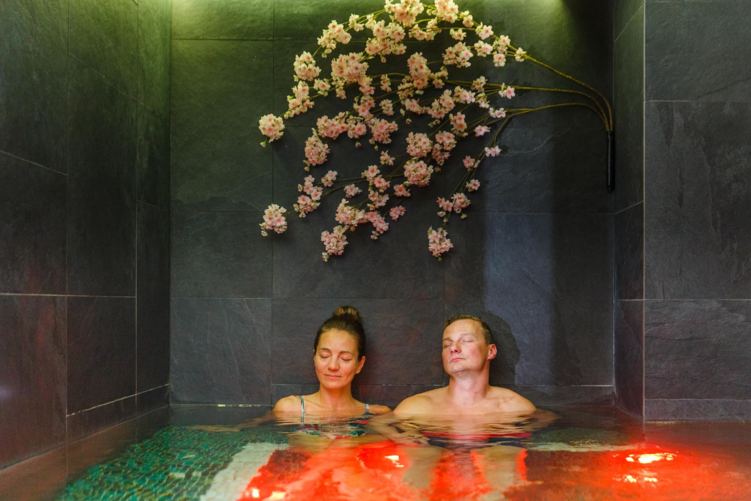 SPA divvientulība Tallinā ar 18+ Sauna Oaas apmeklējumu